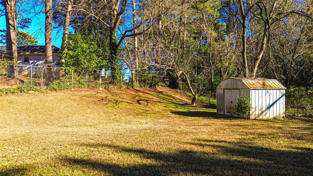 2162 Holly Hill Drive Decatur, GA 30032 - Photo 7 of 32