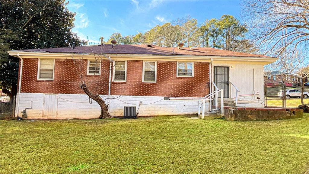 2162 Holly Hill Drive Decatur, GA 30032 - Photo 8 of 32