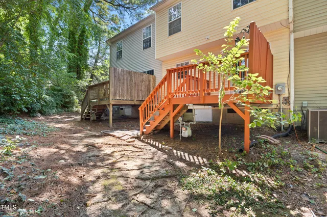 a view of outdoor space yard deck and patio
