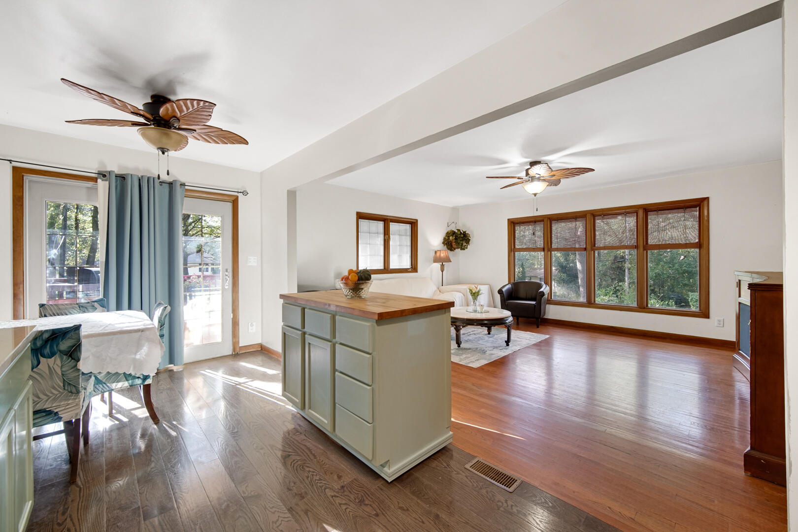 5001 Marquette Road Lake Station, IN 46405 - Photo 9 of 32 a living room with furniture and a large window