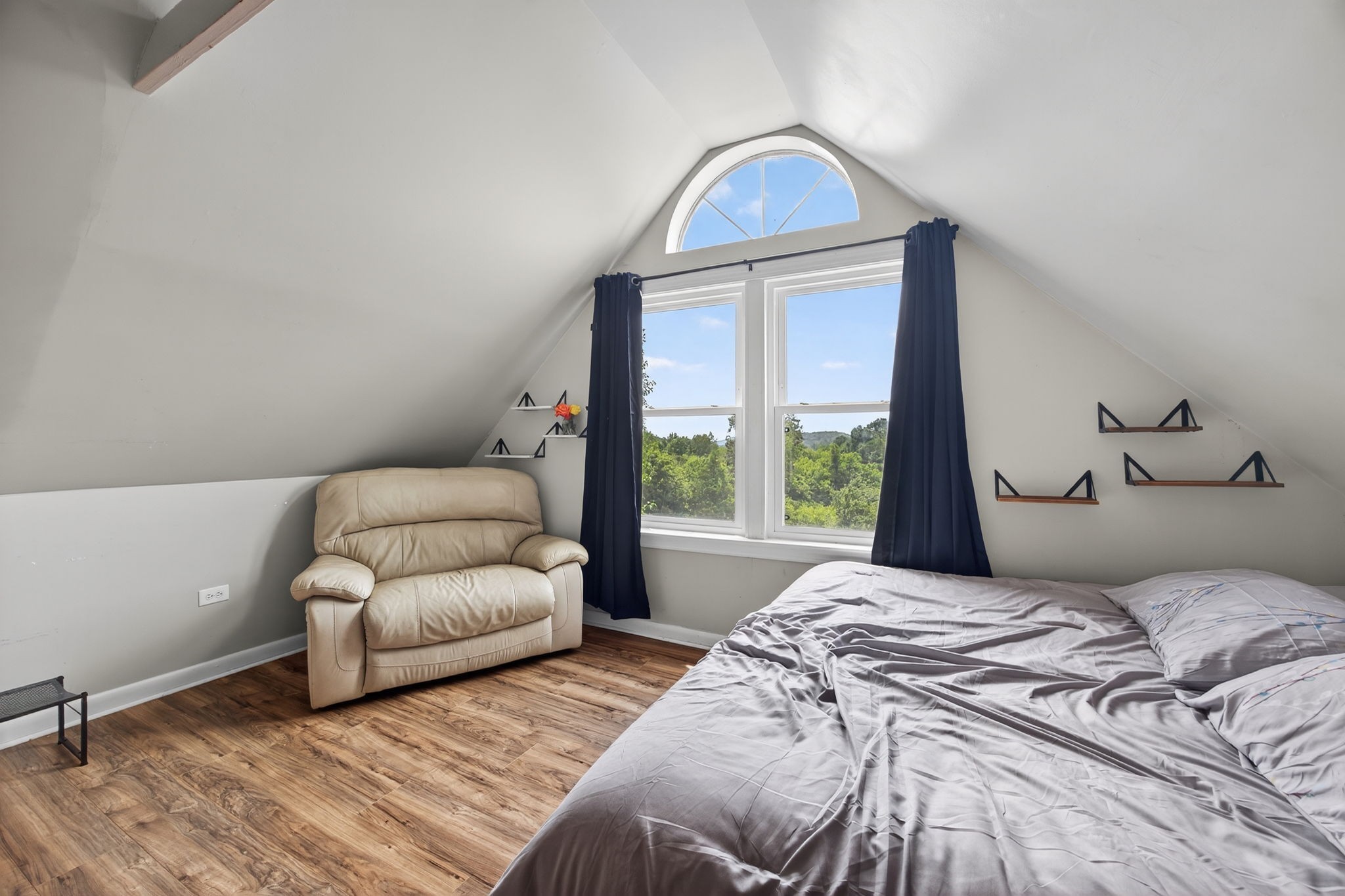 3203 Statesville Road Watertown, TN 37184 - Photo 29 of 56 a bedroom with two beds and a large window