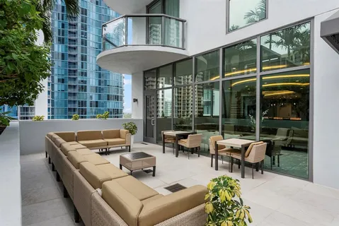 $2,149,950 | 100 East Las Olas Boulevard, Unit 2803, Fort Lauderdale, FL 33301