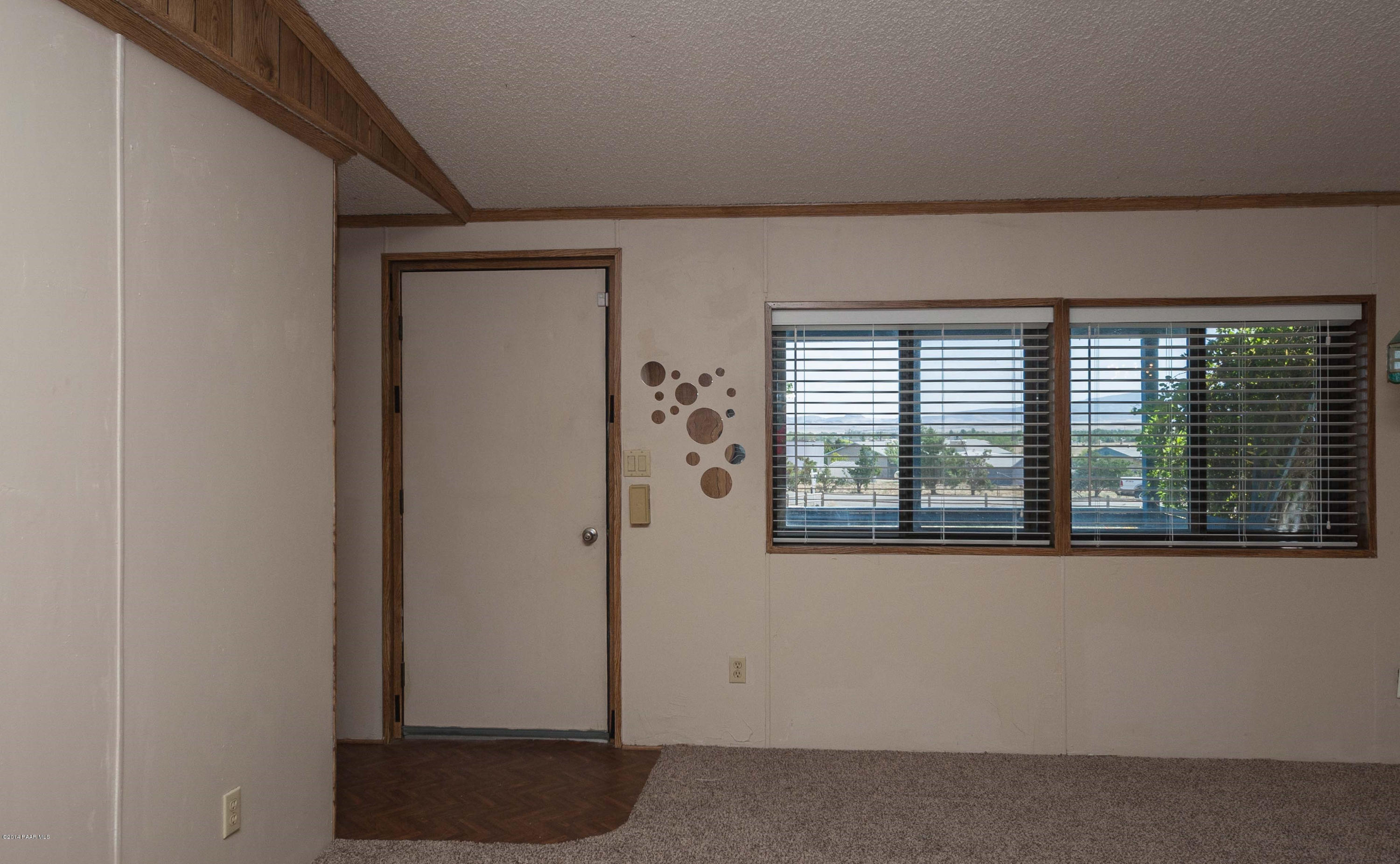 60 South Reed Road Chino Valley, AZ 86323 - Photo 5 of 19 004_Foyer