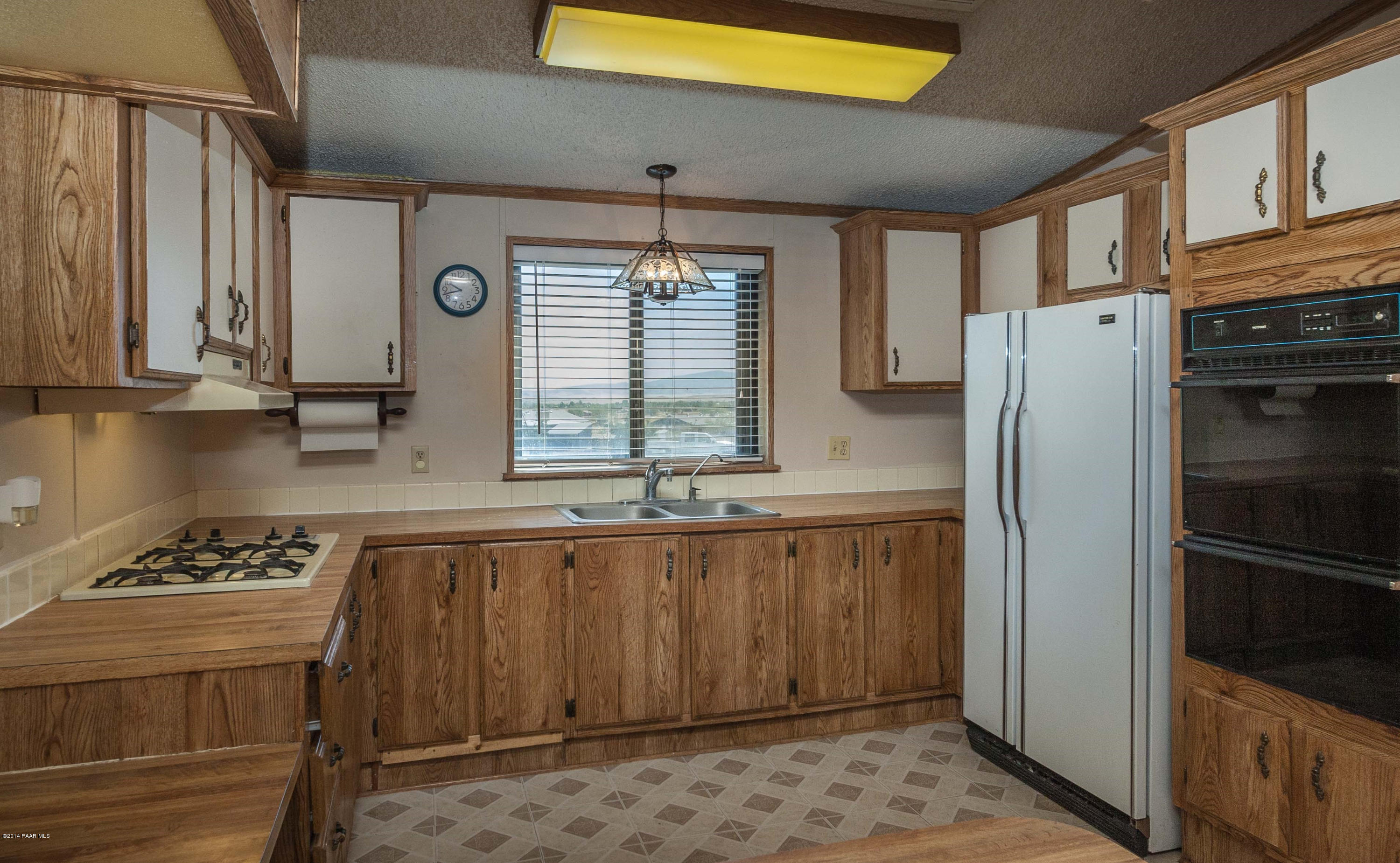 60 South Reed Road Chino Valley, AZ 86323 - Photo 8 of 19 _Kitchen