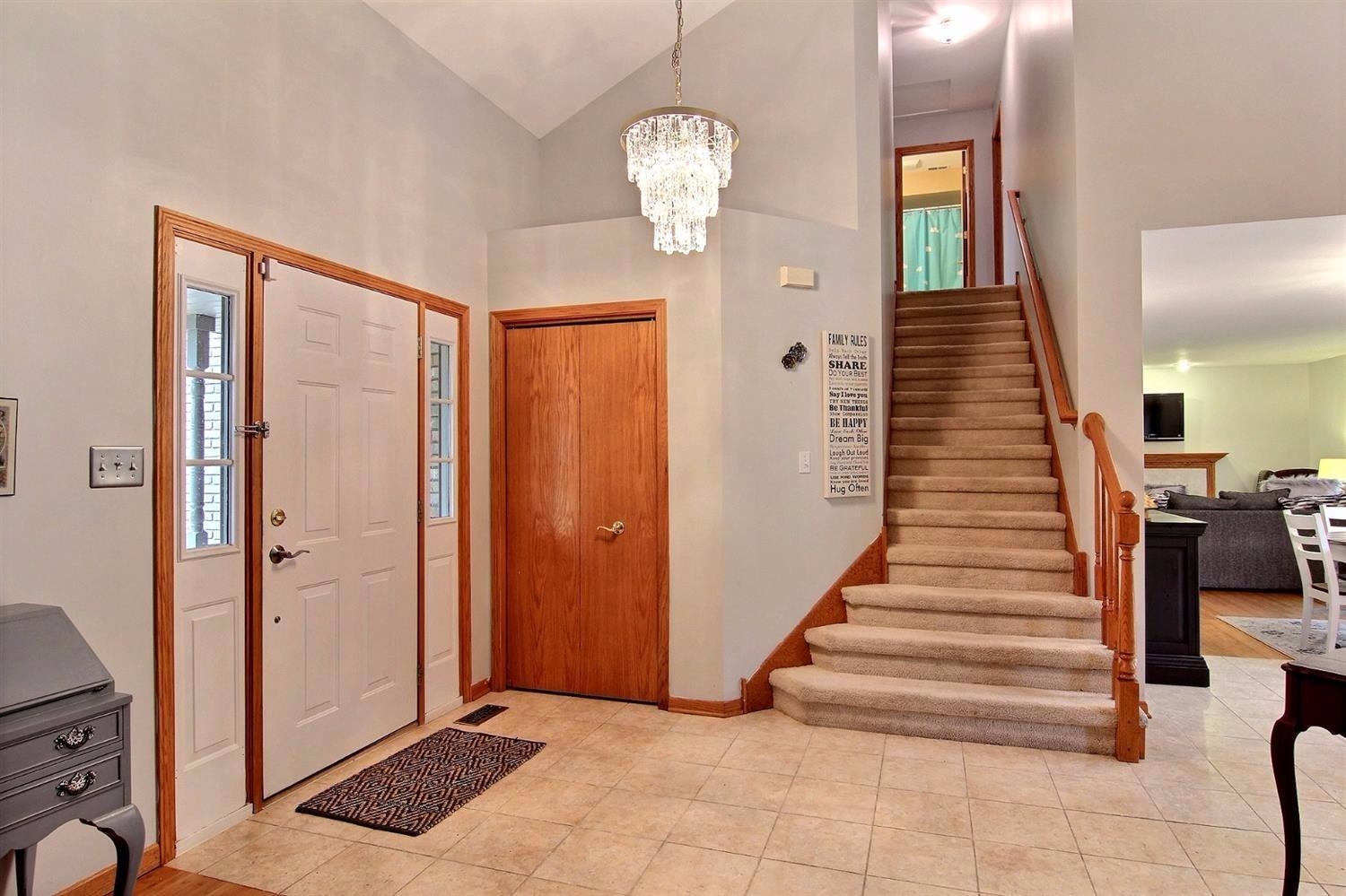 1419 Edgewater Road Crown Point, IN 46307 - Photo 3 of 10 1500x999