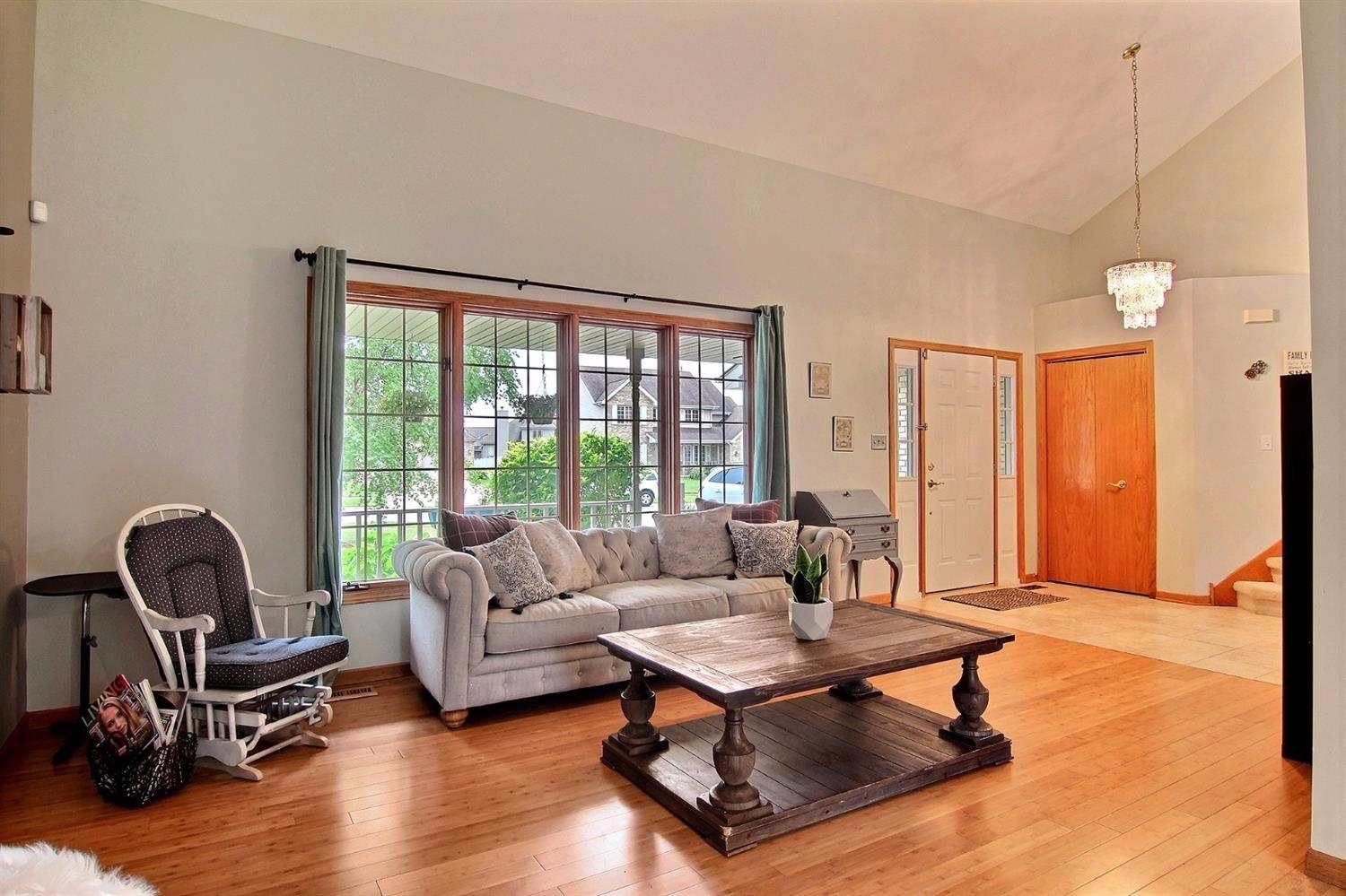 1419 Edgewater Road Crown Point, IN 46307 - Photo 4 of 10 1500x999