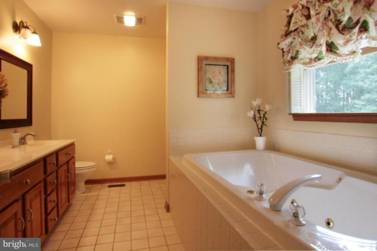 3760 Baker School House Road Manchester, MD 21102 - Photo 14 of 30 Master Bath