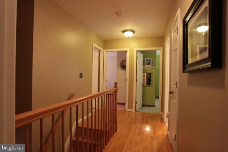 3760 Baker School House Road Manchester, MD 21102 - Photo 19 of 30 Hallway