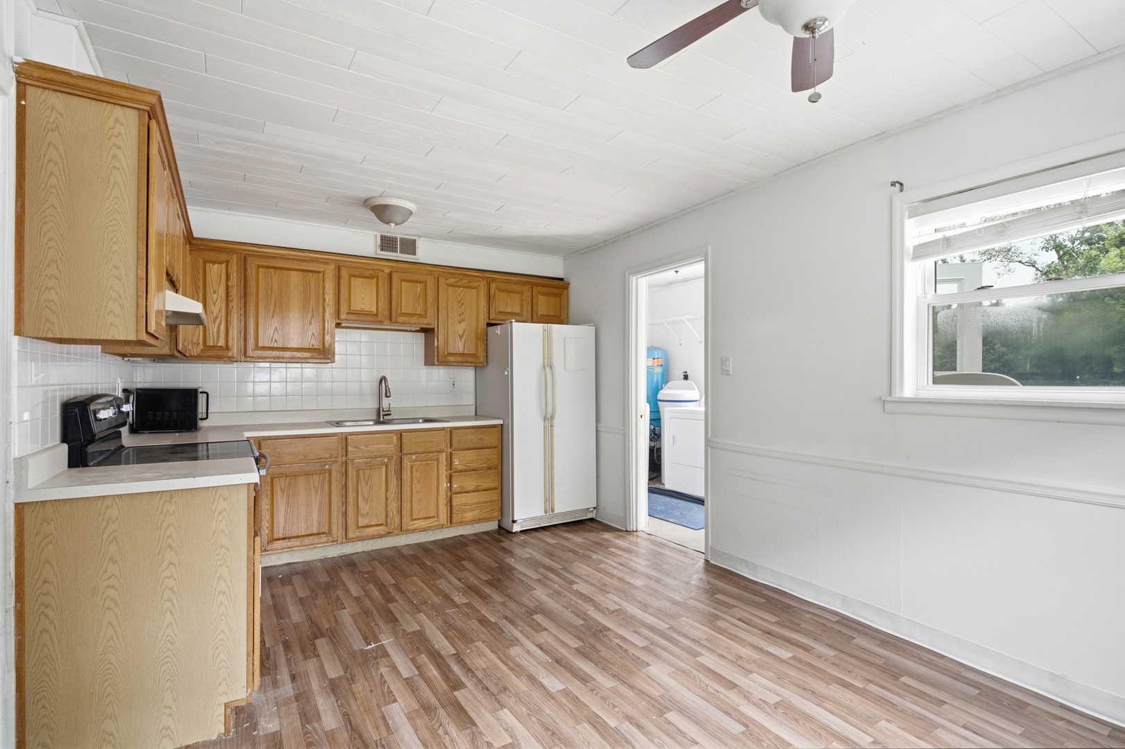 1013 Highmoor Road Lombard, IL 60148 - Photo 18 of 28