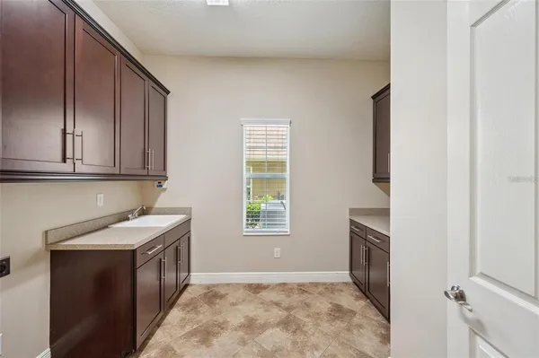 $975,000 | 5117 Longspur Court, Lithia, FL 33547