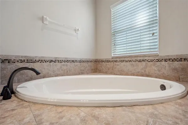 $975,000 | 5117 Longspur Court, Lithia, FL 33547