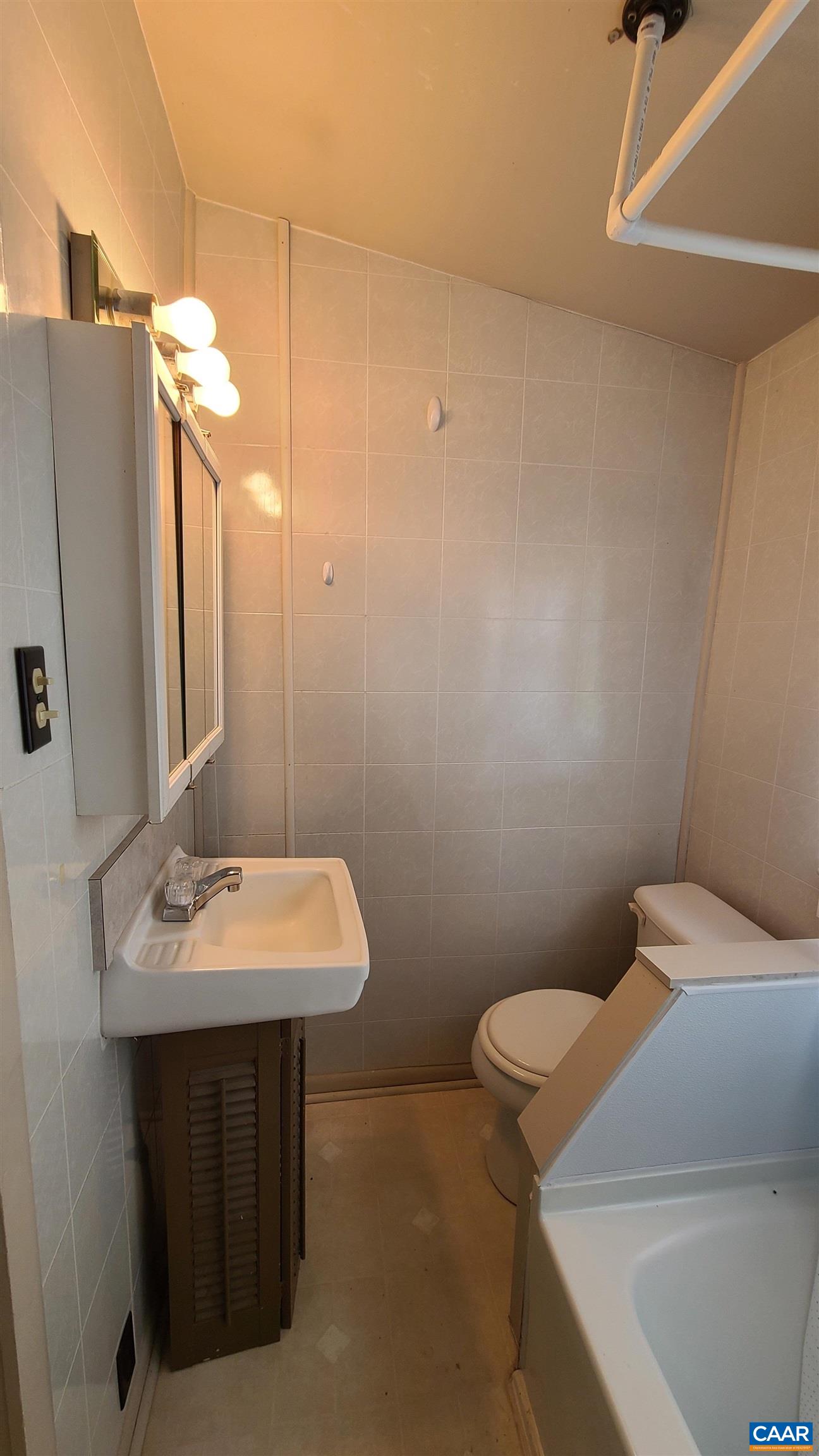 240 Lee Wayside Road Buckingham, VA 23921 - Photo 16 of 42 a bathroom with a sink and a toilet