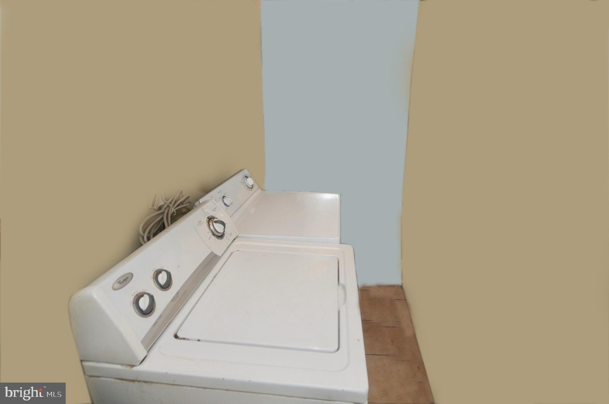 710 Blue Bell Road Williamstown, NJ 08094 - Photo 15 of 19 a utility room with dryer and washer