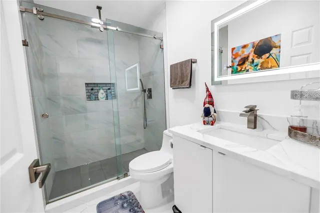 $3,500 | 13216 Forest Hills Drive, Tampa, FL 33612