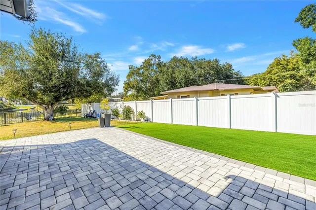 $3,500 | 13216 Forest Hills Drive, Tampa, FL 33612