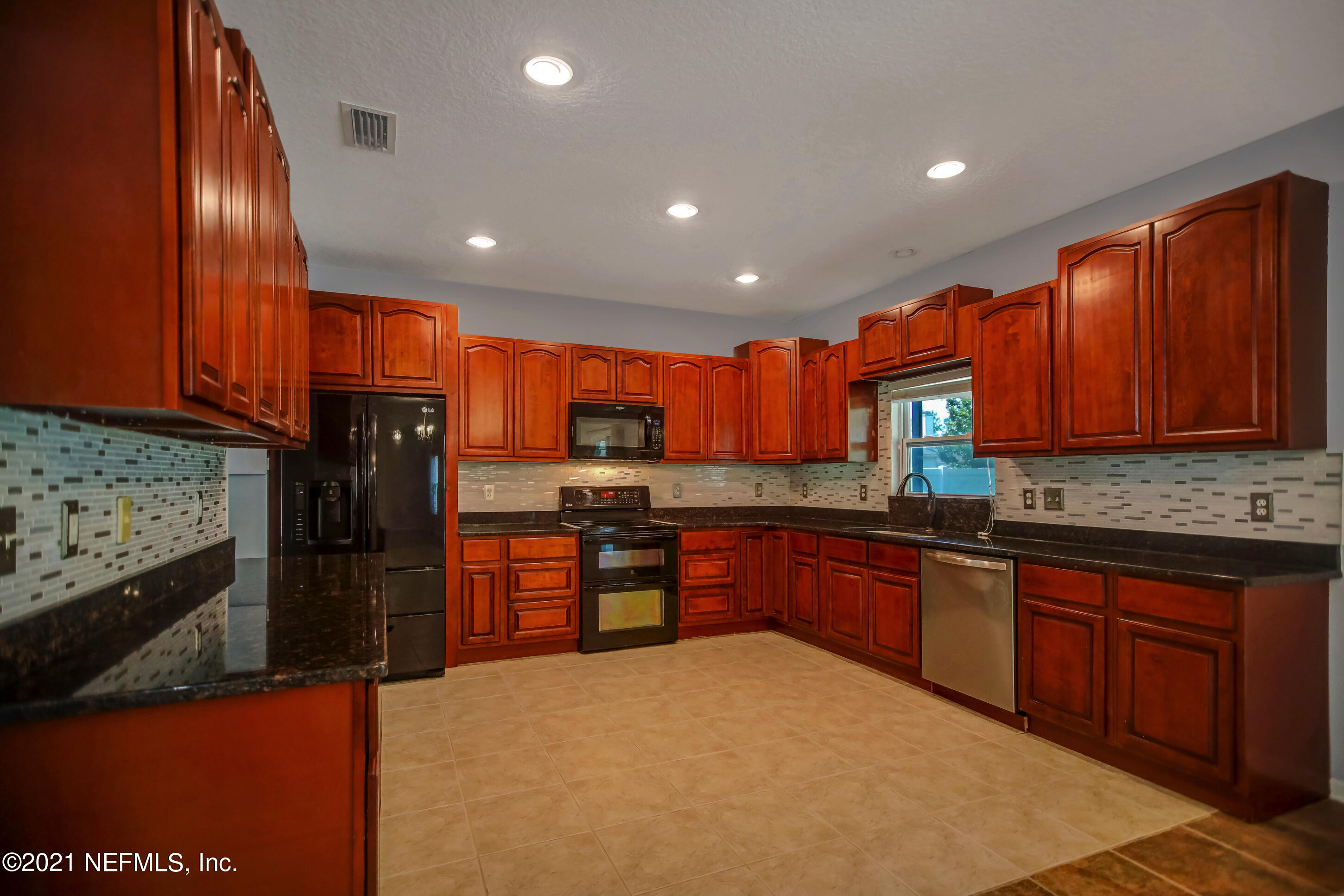 1441 Riva Del Garda Way St. Augustine, FL 32092 - Photo 11 of 53 Huge kitchen