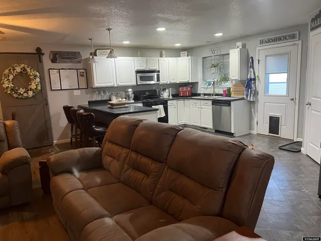 $338,900 | 212 Bow Street, Douglas, WY 82633