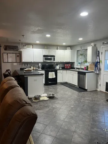 $338,900 | 212 Bow Street, Douglas, WY 82633