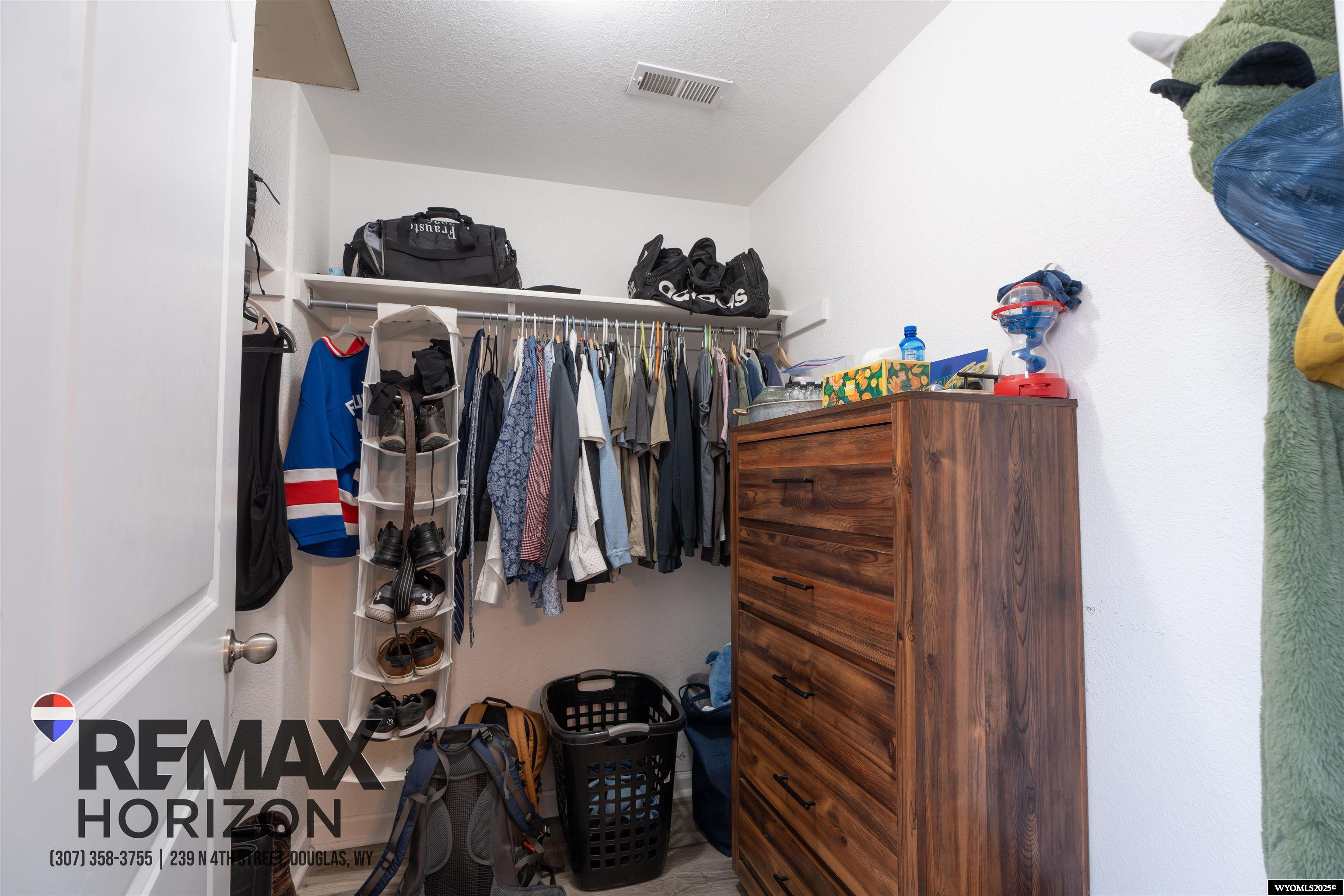 212 Bow Street Douglas, WY 82633 - Photo 29 of 38