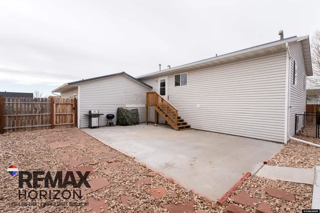 $338,900 | 212 Bow Street, Douglas, WY 82633