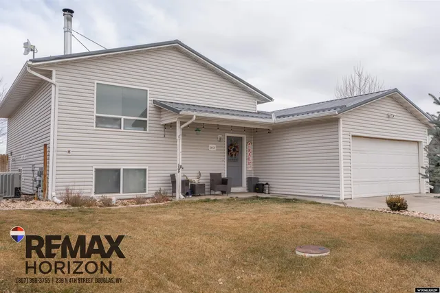 $338,900 | 212 Bow Street, Douglas, WY 82633