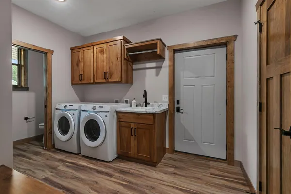 $605,000 | 2016 Forest Drive, St. Cloud, MN 56303