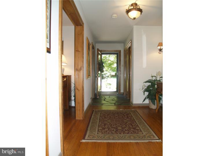 461 Rolling Road Bryn Mawr, PA 19010 - Photo 12 of 19 Hallway
