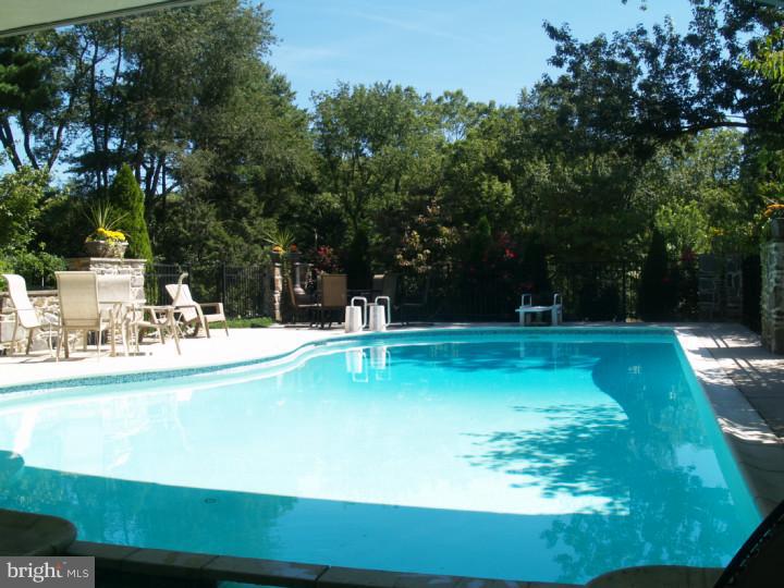 461 Rolling Road Bryn Mawr, PA 19010 - Photo 13 of 19 Pool
