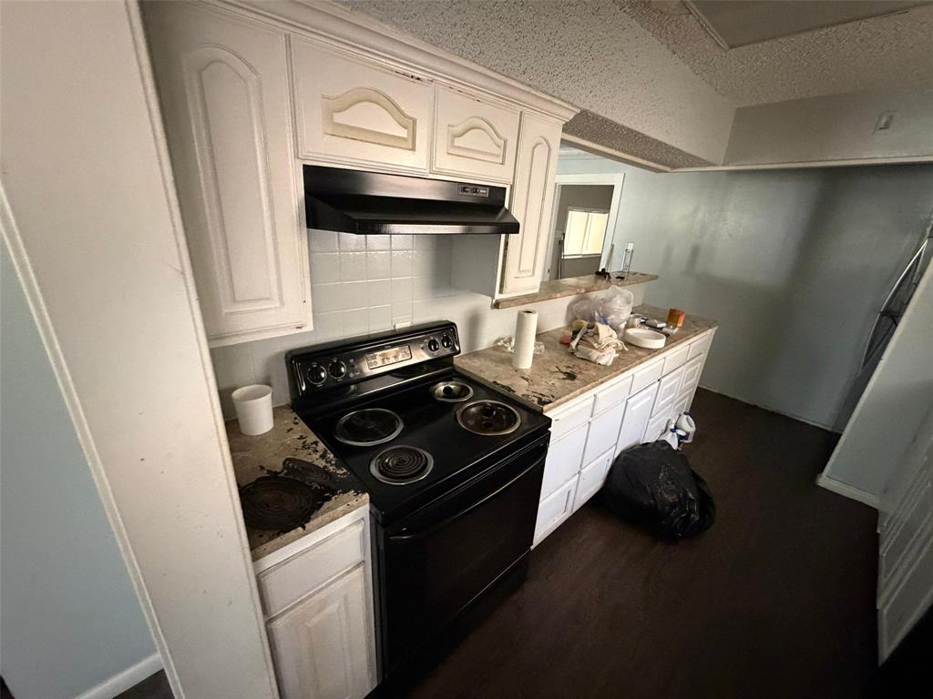 608 Donlee Road Lancaster, TX 75134 - Photo 4 of 17