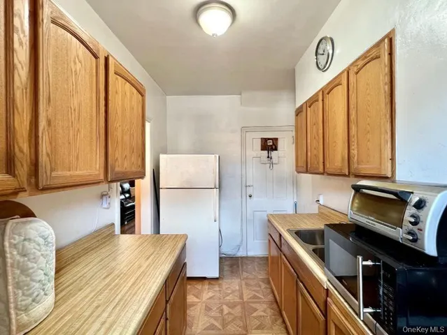 $1,129,000 | 25-14 43rd Street | Astoria