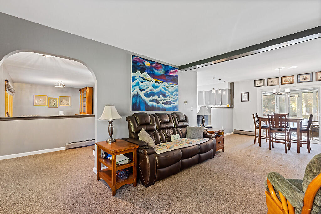 306 Hamilton Terrace Pittsfield, ME 04967 - Photo 14 of 37 living room
