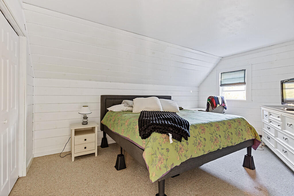 306 Hamilton Terrace Pittsfield, ME 04967 - Photo 21 of 37 bed 3