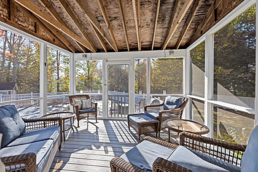 306 Hamilton Terrace Pittsfield, ME 04967 - Photo 28 of 37 Screened in Porch
