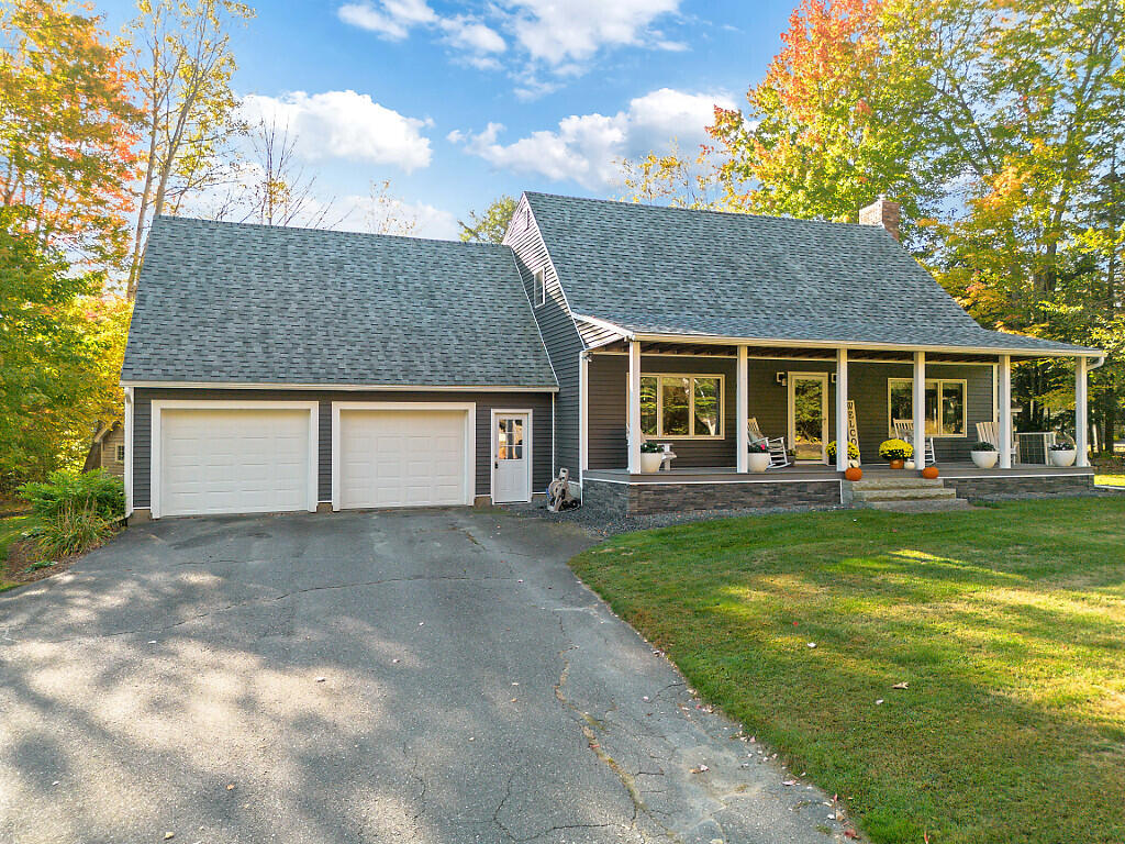 306 Hamilton Terrace Pittsfield, ME 04967 - Photo 3 of 37 Front