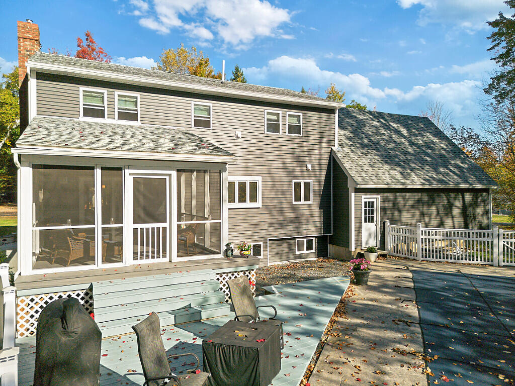 306 Hamilton Terrace Pittsfield, ME 04967 - Photo 4 of 37 exterior