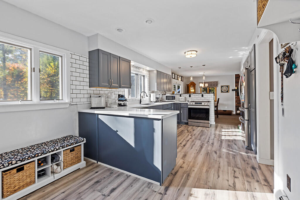 306 Hamilton Terrace Pittsfield, ME 04967 - Photo 5 of 37 kitchen