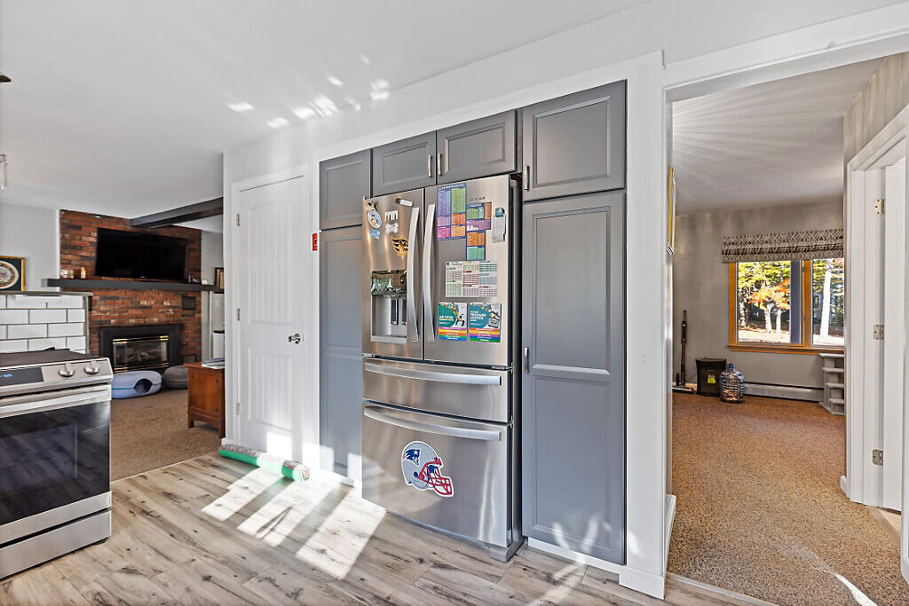 306 Hamilton Terrace Pittsfield, ME 04967 - Photo 9 of 37 kitchen