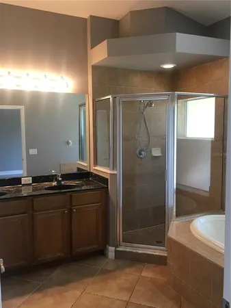 $2,550 | 7433 Terrace River Drive, Tampa, FL 33637