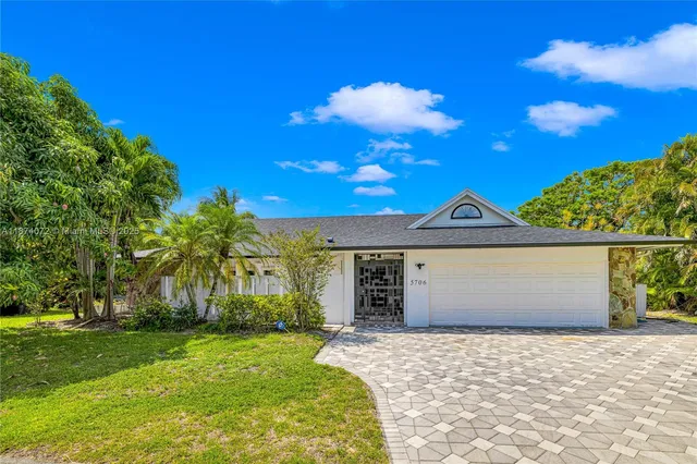 $4,750 | 5706 Guava Drive, Tamarac, FL 33319
