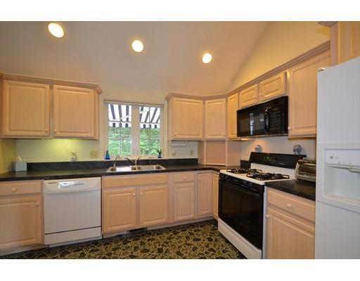 34 Harlow Road Sandwich, MA 02563 - Photo 9 of 23 Gallery Image 9