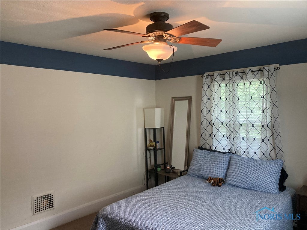 3643 Maxwell Road Toledo, OH 43613 - Photo 20 of 25 14 x 12 Primary Bedroom