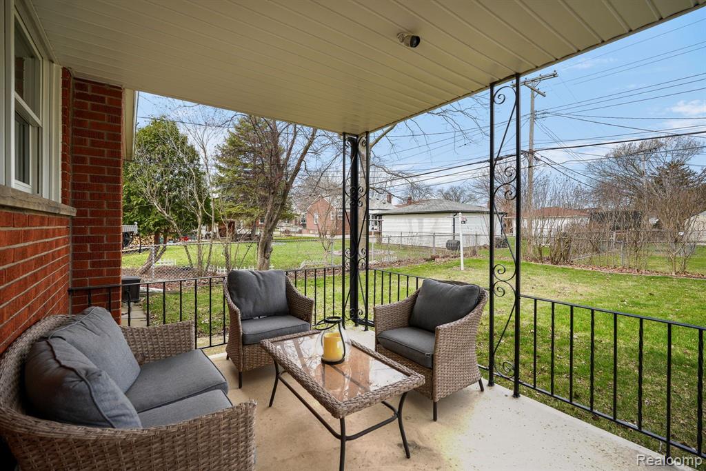 18722 Champaign Road Allen Park, MI 48101 - Photo 28 of 32 Gallery Image 28