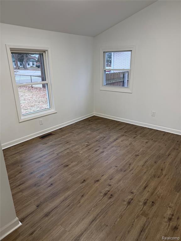 27284 Bunert Road Warren, MI 48088 - Photo 15 of 21