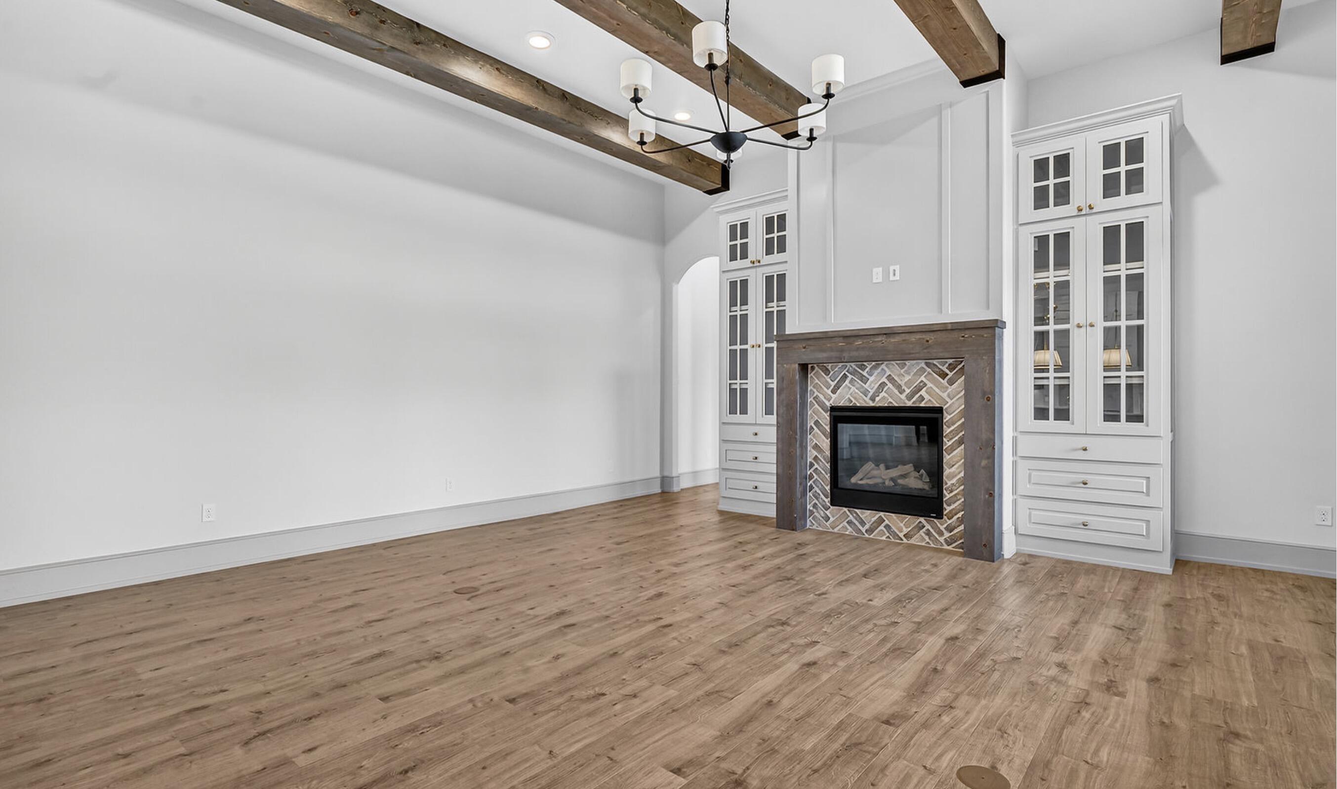 4613 142nd Street Lubbock, TX 79424 - Photo 8 of 41 Custom lighting