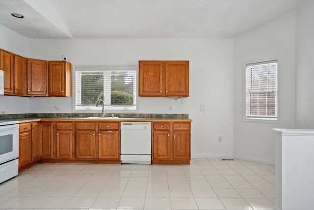 $625,000 | 1200 Salem Street, Unit 190, Lynnfield, MA 01940