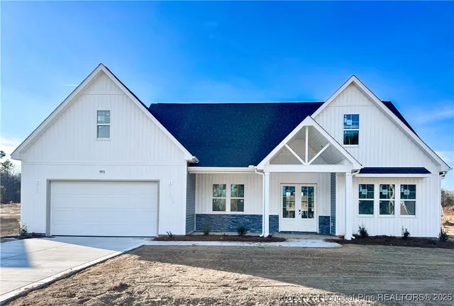 $433,808 | 9826 Rockfish Road, Raeford, NC 28376