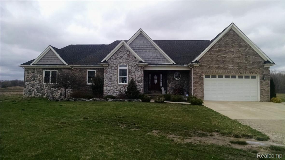 24522 Otter Road New Boston, MI 48164 - Photo 1 of 18 1.jpg