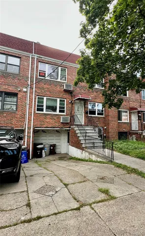 $1,590,000 | 41-22 149th Street | Murray Hill - Flushing