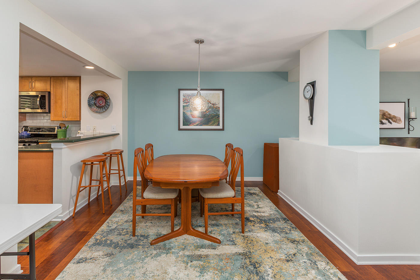903 Weldon Road Santa Barbara, CA 93109 - Photo 2 of 15 Dining Room