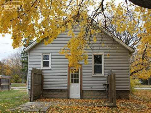2336 North Linden Road Flint, MI 48504 - Photo 7 of 19 20424654-6.JPG